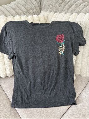 Charcoal Women’s Tee with Red Rose Graphic